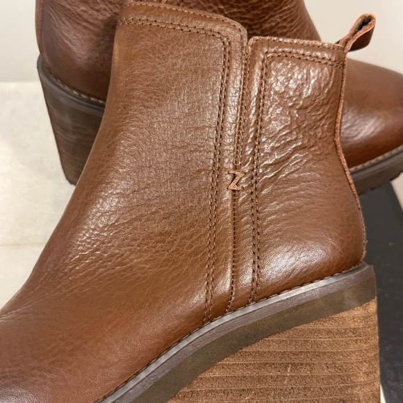 Zodiac women’s brown leather boots, heels, NWOT, size 6.5 - Picture 6 of 14